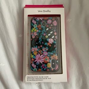 Protective slim case for IPhone XS and IPhone X.